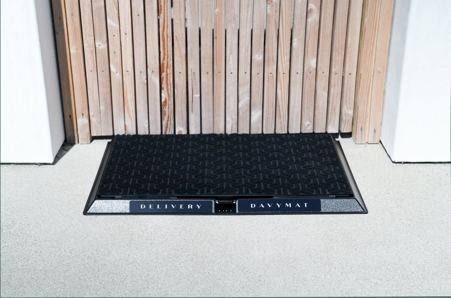 Black Geo Mat